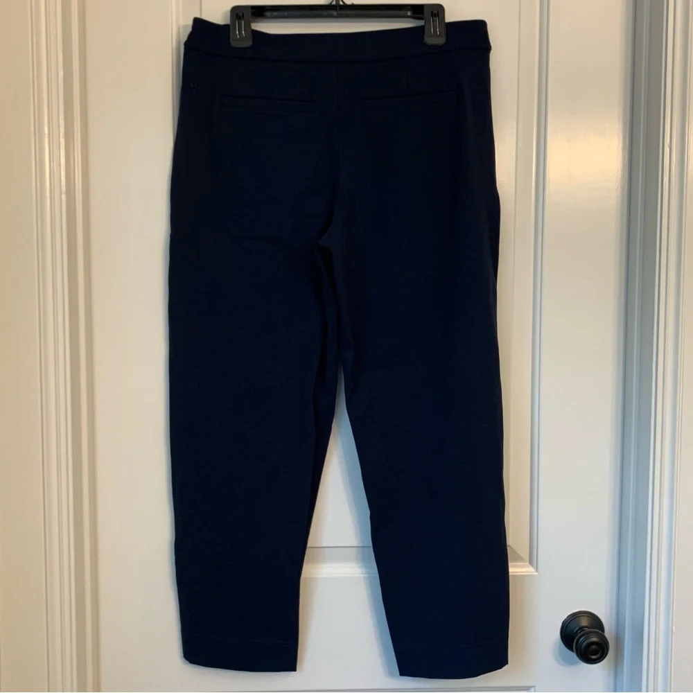 Lululemon Tapered-Leg Mid-Rise Pant 7/8 Length in True Navy